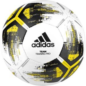 Qu'est-ce qu'un ballon de foot exactement dans un comparatif ?