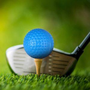 Le design d'une balle de golf dans un comparatif gagnant