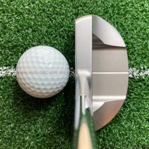 Comment fonctionne une balle de golf exactement ?