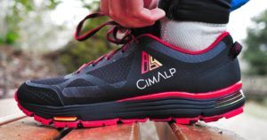 Notes des experts sur les chaussures de trail dans un comparatif