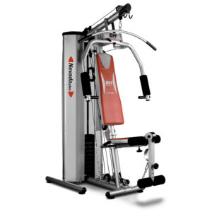 Une machine de musculation dans un comparatif 