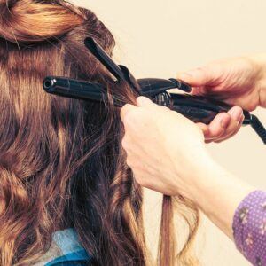 Utilisation du boucleur à cheveux pour les spectacles et les performances dans un comparatif