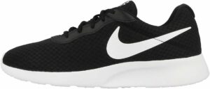 Descriptif des baskets homme Nike Tanjun dans un comparatif gagnant