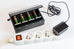 Les 4 meilleurs chargeurs piles rechargeables 2024 – chargeur piles  rechargeables test & comparatif