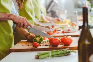Quels sont les avantages & domaines d'application d'un couteau de cuisine ?
