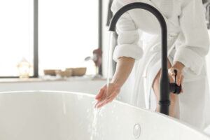 Quels sont les avantages & domaines d'application d'un robinet/mitigeur de salle de bain ?