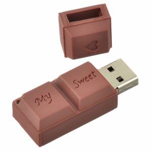 Clés à capuchon- Donner de la couleur à vos Cles USB !