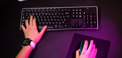 Clavier et souris sans fil clavier lumineux ergonomique LED Gaming clavier  clavier filaire Gamer pour Windows Game Ordinateu[80] - Cdiscount  Informatique