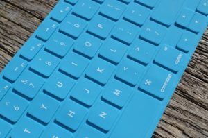 Clavier sans Fil Multi-dispositifs avec 3 Canal Bluetooth jelly comb, Clavier  AZERTY Ultra-Mince Rechargeable